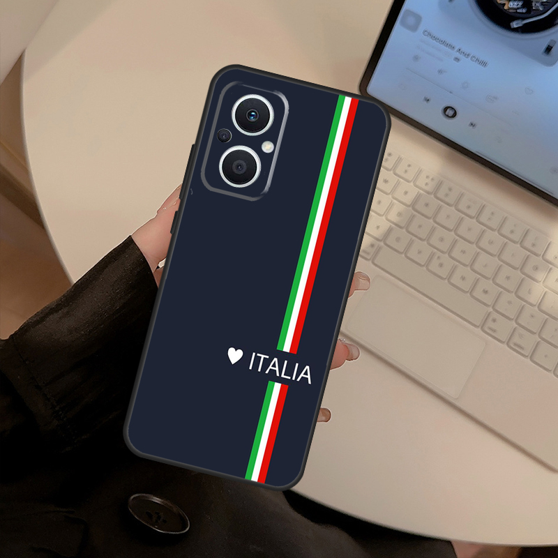 Custodia con bandiera italiana - Oppo Reno 12 recensione e prezzo